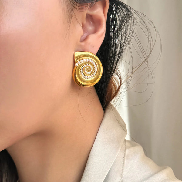 18K Gold Plated Shell Conch Studs