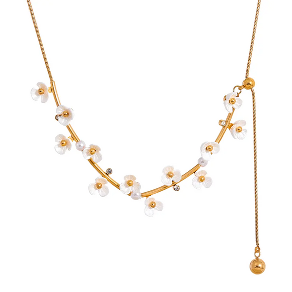 18k Gold Plated Shell Flower Necklace