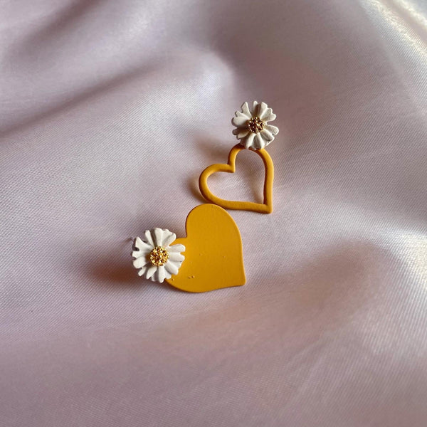 Yellow Asymmetrical Daisy Hearts