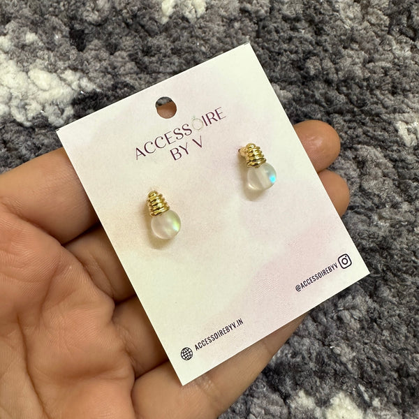 Tiny Bulb Studs