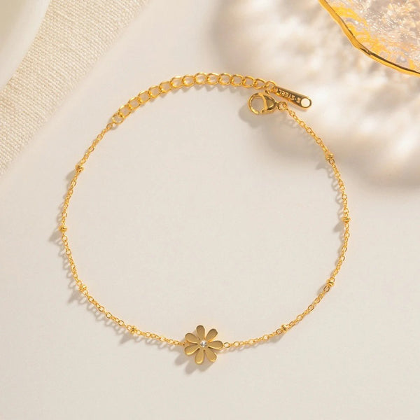 18K Gold Plated Dainty Flower Bracelet