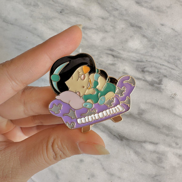 Sleeping Jasmine Brooch Enamel Pin