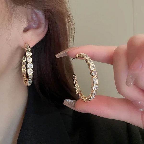 Big Geometric Hoops